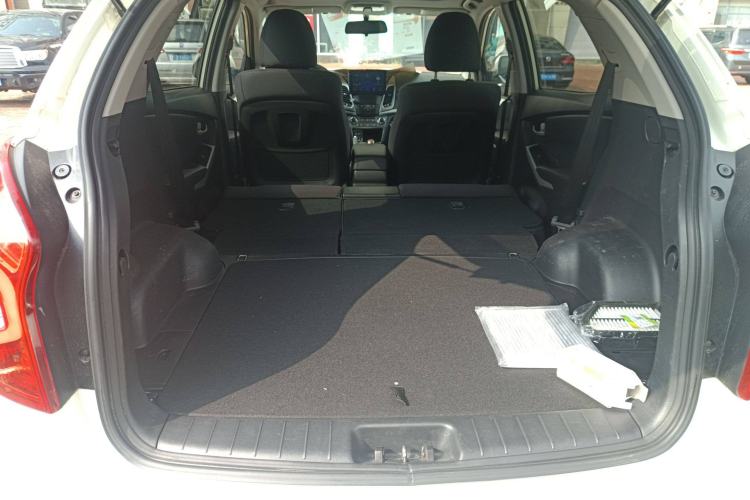 Used SsangYong Korando 2014 2.0L Gasoline Two-Wheel Drive Automatic Elite Navigation Edition Trunk