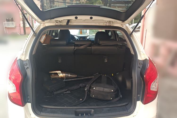Used SsangYong Korando 2014 2.0L Gasoline Two-Wheel Drive Automatic Elite Navigation Edition Trunk