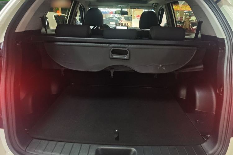 Used SsangYong Korando 2014 2.0L Gasoline Two-Wheel Drive Automatic Elite Navigation Edition Trunk