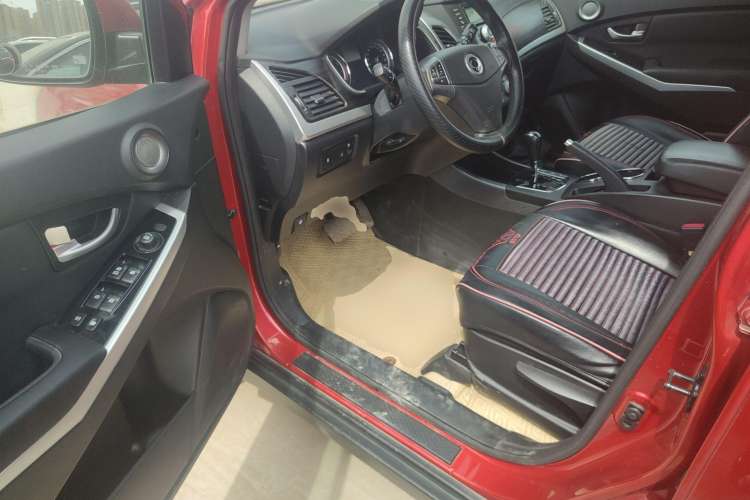 Used SsangYong Korando 2015 2.0L 4x4 Automatic Zhi Chun Edition Driver Seat