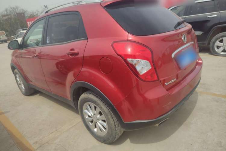 Used SsangYong Korando 2015 2.0L 4x4 Automatic Zhi Chun Edition Left Side