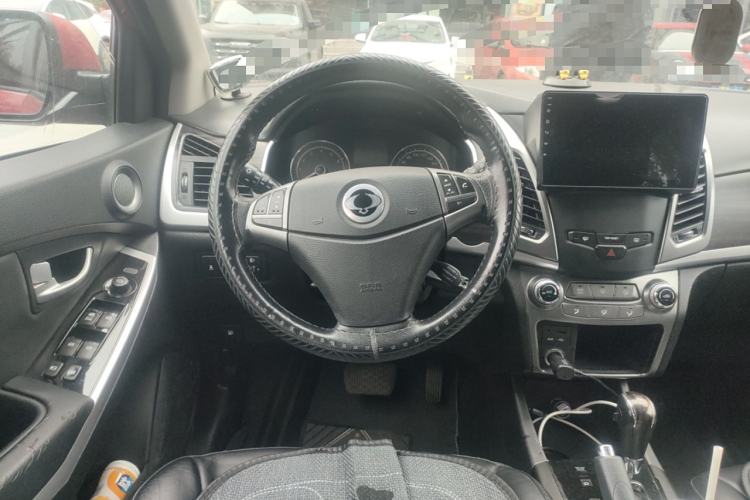 Used SsangYong Korando 2015 2.0L 4x4 Automatic Zhi Chun Edition Steering Wheel