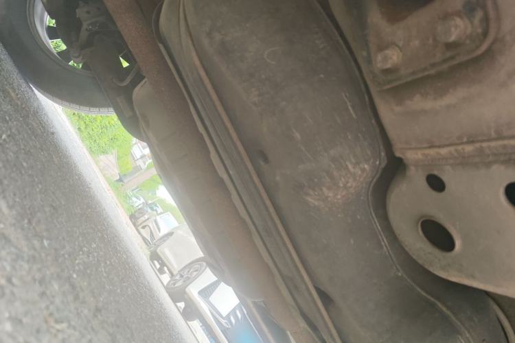 Used SsangYong Korando 2015 2.0L Two-Wheel Drive Automatic ZhiXiang Edition Chassis Rear Right