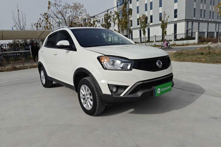 Used SsangYong Korando 2015 2.0L 4x4 Automatic Zhi Chun Edition Exterior 2