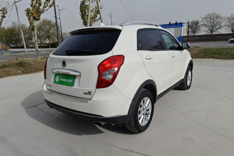 Used SsangYong Korando 2015 2.0L 4x4 Automatic Zhi Chun Edition Exterior 3
