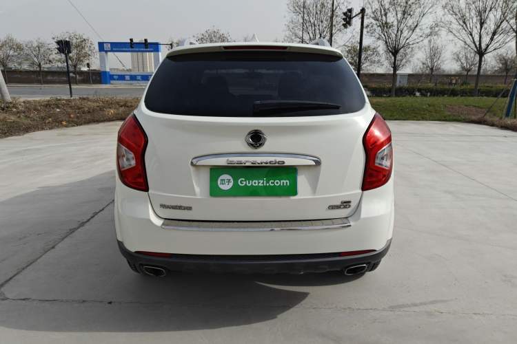 Used SsangYong Korando 2015 2.0L 4x4 Automatic Zhi Chun Edition Exterior 4