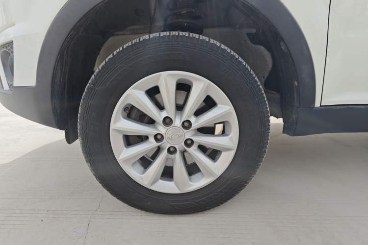 Used SsangYong Korando 2015 2.0L 4x4 Automatic Zhi Chun Edition Exterior 6