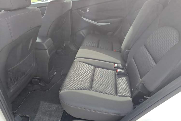Used SsangYong Korando 2015 2.0L 4x4 Automatic Zhi Chun Edition Interior 2
