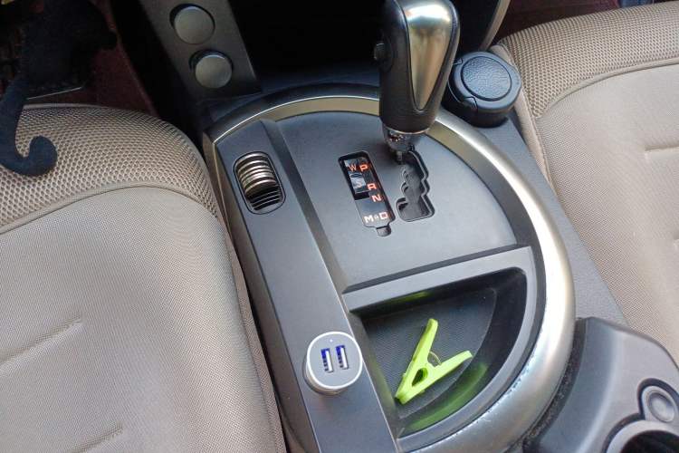 Used SsangYong Kyron 2007 M200 XDi MS Standard Model Gear Lever