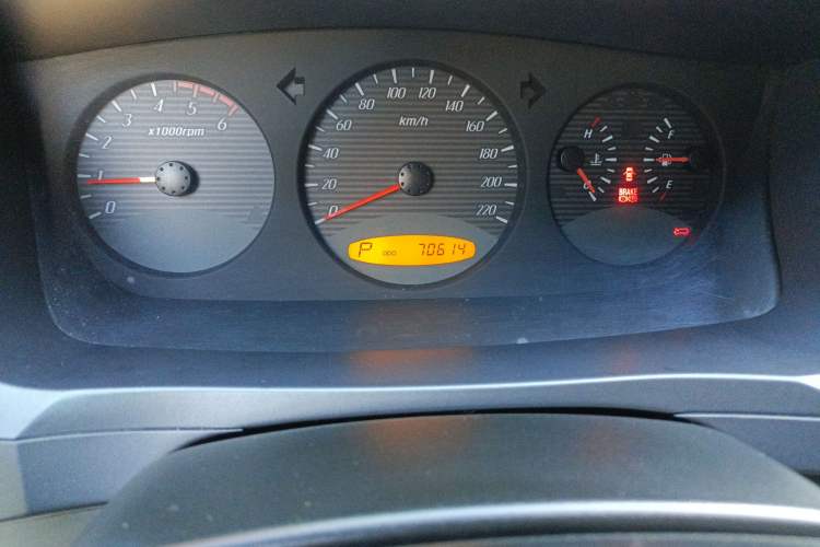 Used SsangYong Kyron 2007 M200 XDi MS Standard Model Odometer Close Up
