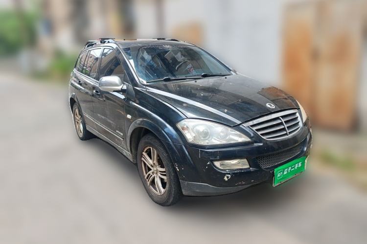 Used SsangYong Kyron 2010 2.0T Yixiang Expo Navigation Edition Diesel Version Front Right 45 Deg