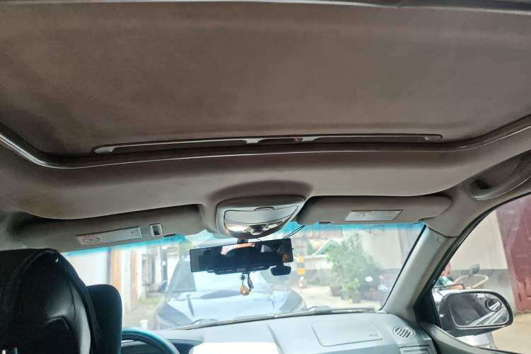 Used SsangYong Kyron 2010 2.0T Yixiang Expo Navigation Edition Diesel Version Headliner