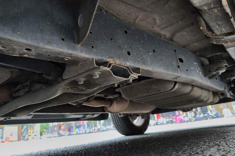 Used SsangYong Kyron 2011 2.0T Four-Wheel Drive Elite Navigation Edition Chassis Front Left