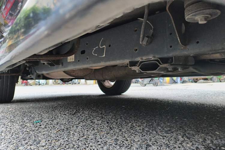 Used SsangYong Kyron 2011 2.0T Four-Wheel Drive Elite Navigation Edition Chassis Front Right