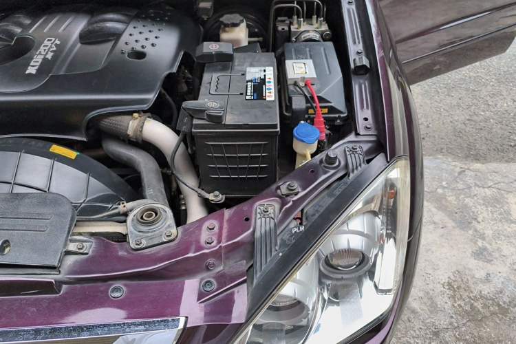 Used SsangYong Kyron 2011 2.0T Four-Wheel Drive Elite Navigation Edition Engine Bay Left