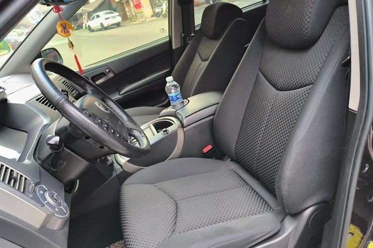 Used SsangYong Kyron 2011 2.0T Four-Wheel Drive Elite Navigation Edition Left Front Seat