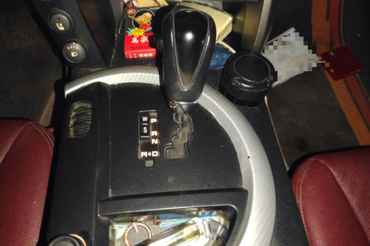Used SsangYong Kyron 2011 2.0T Four-Wheel Drive Elite Navigation Edition Gear Lever
