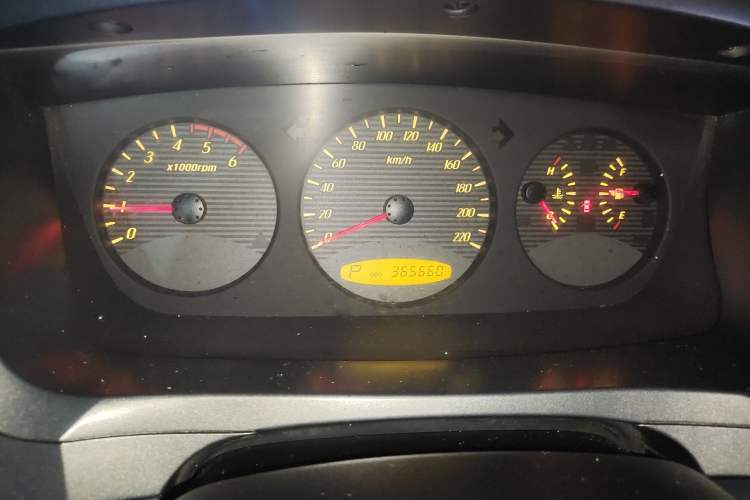 Used SsangYong Kyron 2011 2.0T Four-Wheel Drive Elite Navigation Edition Instrument Cluster