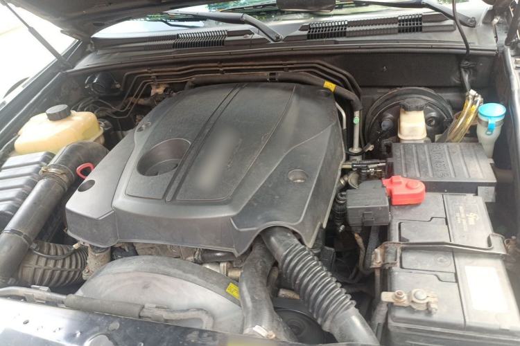 Used SsangYong Rexton 2010 270XDi Deluxe Flagship Edition Engine Bay