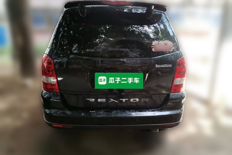Used SsangYong Rexton 2011 2.0T Four-Wheel Drive Luxury Navigation Edition Rear