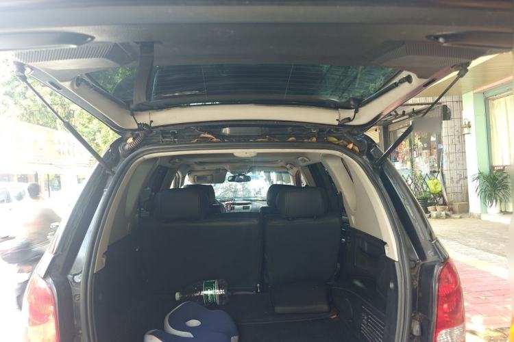 Used SsangYong Rexton 2011 2.0T Four-Wheel Drive Luxury Navigation Edition Trunk