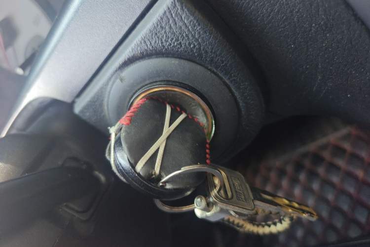 Used SsangYong Rexton 2011 2.0T Four-Wheel Drive Luxury Navigation Edition Vehicle Key