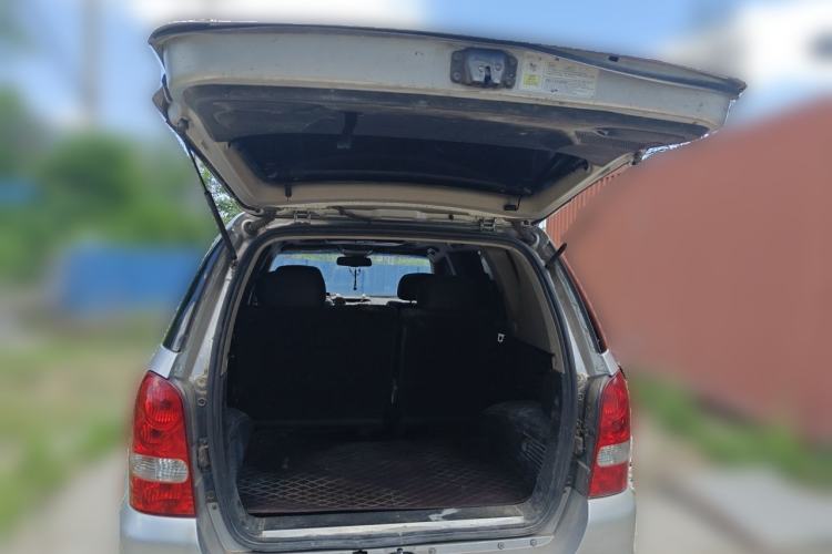 Used SsangYong Rexton 2011 2.7T Four-Wheel Drive Luxury Navigation Edition Trunk