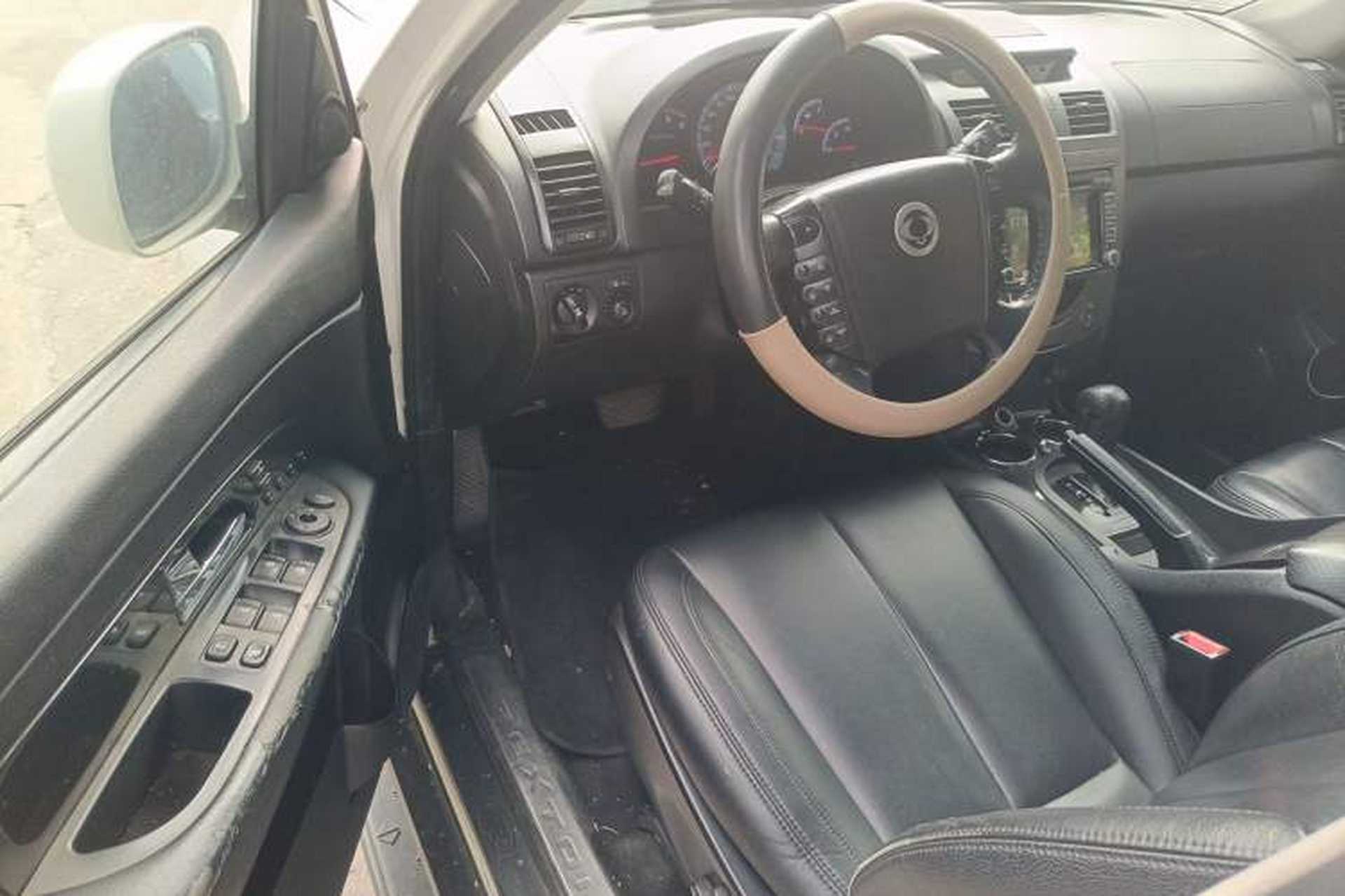 Used SsangYong Rexton 2011 2.0T Four-Wheel Drive Luxury Navigation Edition Driver Seat