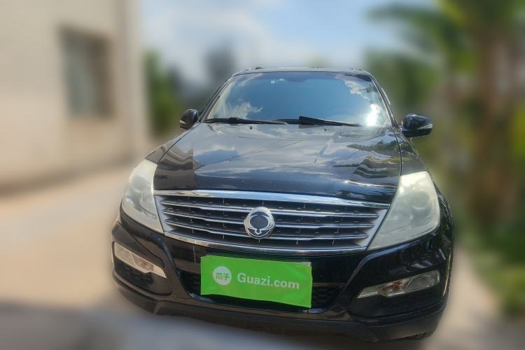 Used SsangYong Rexton W 2014 2.0T Four-Wheel Drive Luxury Navigation Version with 7 Seats Exterior 1