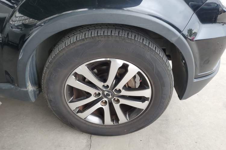 Used SsangYong Rexton W 2014 2.0T Two-Wheel Drive Elite Navigation Version with 5 Seats Right Front Wheel Hub