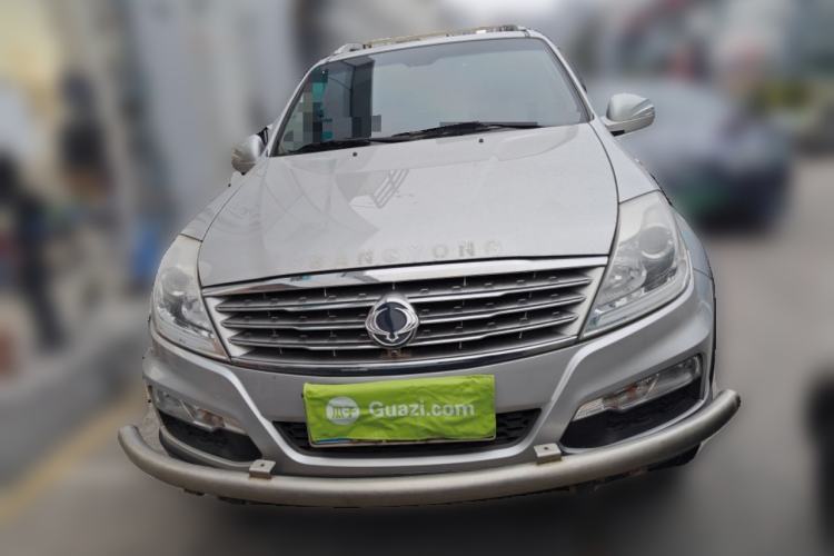 Used SsangYong Rexton W 2014 2.0T Four-Wheel Drive Luxury Navigation Version with 5 Seats Front