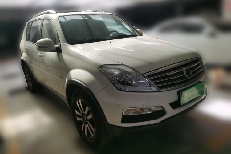 Used SsangYong Rexton W 2014 2.0T Four-Wheel Drive Luxury Navigation Version with 5 Seats Exterior 2
