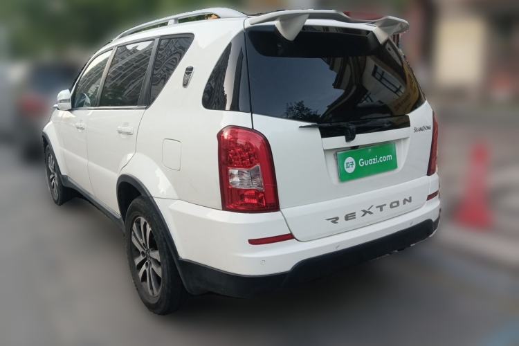Used SsangYong Rexton W 2014 2.0T Four-Wheel Drive Luxury Navigation Version with 5 Seats Rear Left 45 Deg
