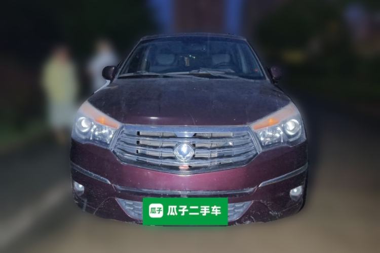 Used SsangYong Rodius 2014 2.0T Diesel 4x4 Luxury Navigation Edition Front