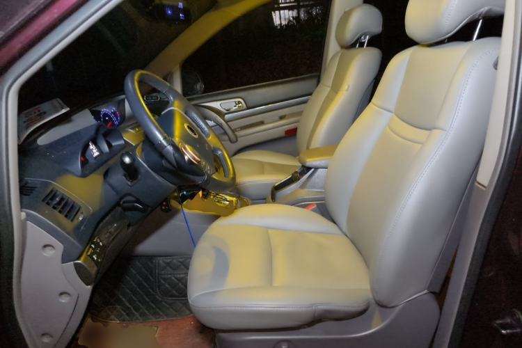 Used SsangYong Rodius 2014 2.0T Diesel 4x4 Luxury Navigation Edition Left Front Seat