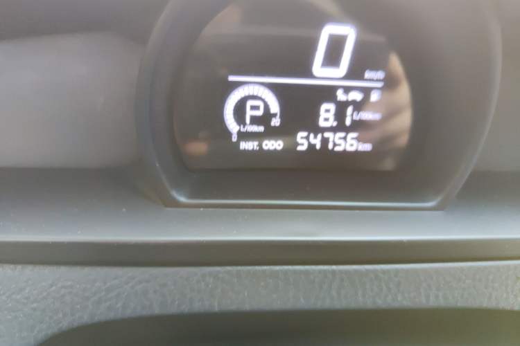 Used SsangYong Rodius 2014 2.0T Diesel 4x4 Luxury Navigation Edition Odometer Close Up