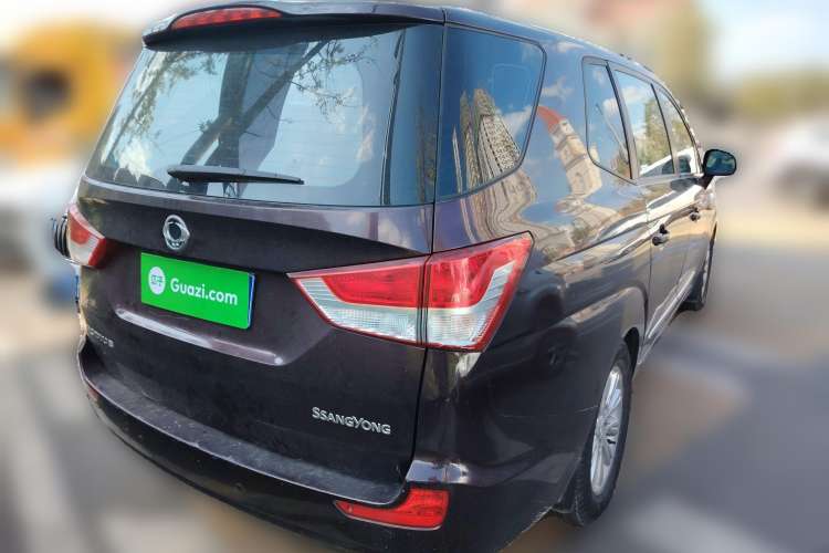 Used SsangYong Rodius 2014 2.0T Diesel Two-Wheel Drive Luxury Navigation Edition Rear Right 45 Deg
