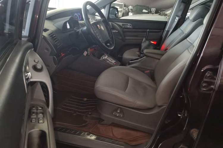 Used SsangYong Rodius 2014 2.0T Diesel Two-Wheel Drive Luxury Navigation Edition Driver Seat