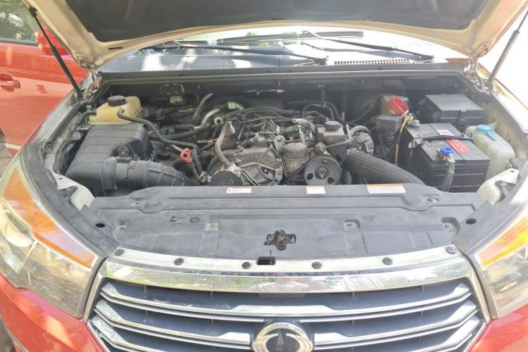 Used SsangYong Rodius 2014 2.0T Diesel 4x4 Luxury Navigation Edition Engine Bay