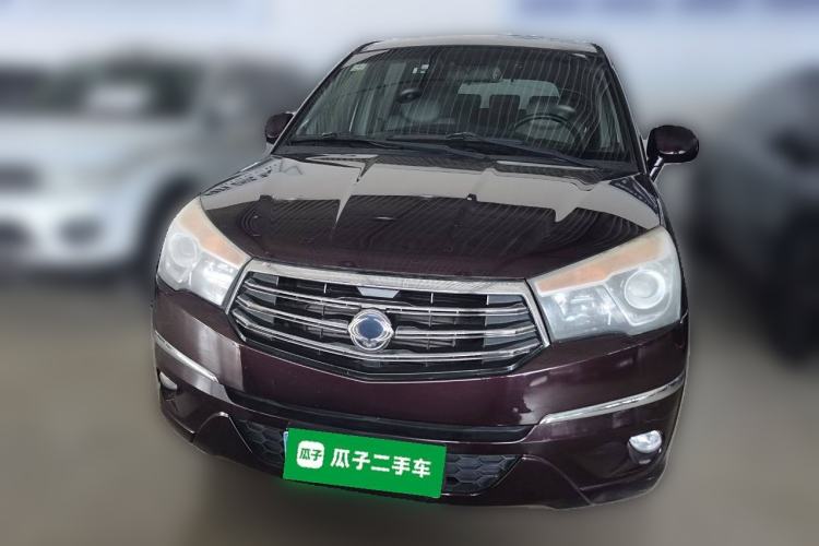 Used SsangYong Rodius 2014 2.0T Diesel Two-Wheel Drive Luxury Navigation Edition Front