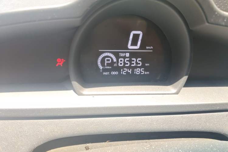 Used SsangYong Rodius 2014 2.0T Diesel 4x4 Luxury Navigation Edition Odometer Close Up