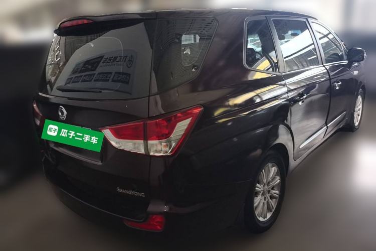 Used SsangYong Rodius 2014 2.0T Diesel Two-Wheel Drive Luxury Navigation Edition Rear Right 45 Deg