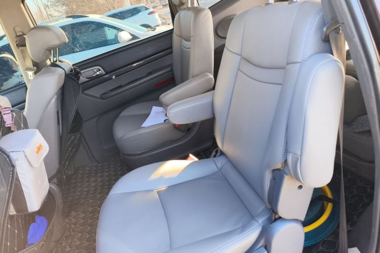 Used SsangYong Rodius 2014 2.0T Diesel Two-Wheel Drive Luxury Navigation Edition Left Rear Seat