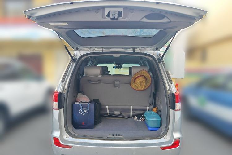 Used SsangYong Rodius 2014 2.0T Diesel Two-Wheel Drive Elite Navigation Edition Trunk