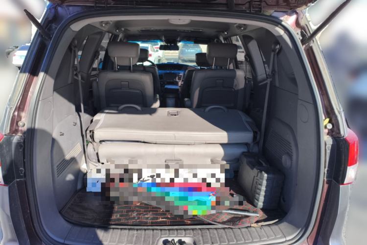 Used SsangYong Rodius 2014 2.0T Diesel Two-Wheel Drive Luxury Navigation Edition Trunk