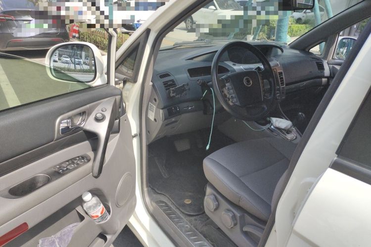 Used SsangYong Rodius 2014 2.0T Diesel Two-Wheel Drive Elite Navigation Edition Driver Seat