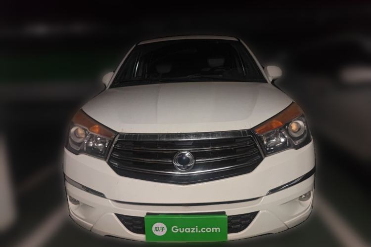 Used SsangYong Rodius 2014 2.0T Diesel 4x4 Luxury Navigation Edition Exterior 1