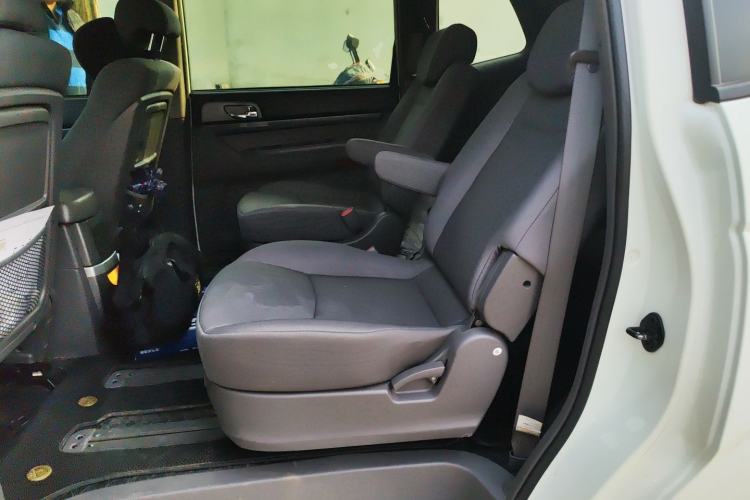 Used SsangYong Rodius 2014 2.0T Diesel Two-Wheel Drive Elite Navigation Edition Left Rear Seat