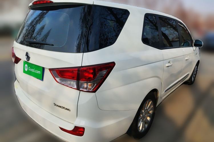 Used SsangYong Rodius 2014 2.0T Diesel Two-Wheel Drive Elite Navigation Edition Rear Right 45 Deg