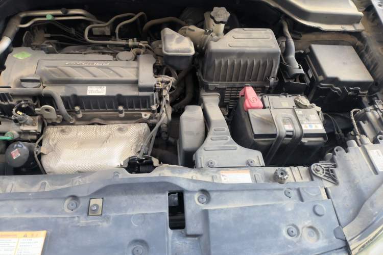 Used SsangYong Tivolan 2015 1.6L Automatic Two-Wheel Drive Zhi Chun Edition Engine Bay Left